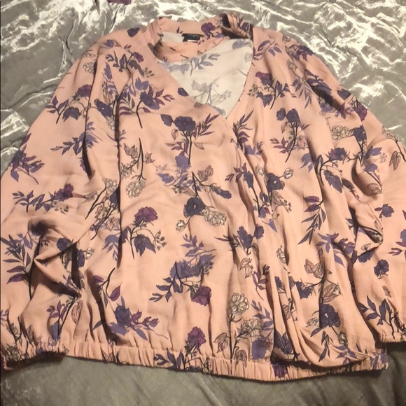 torrid Tops - Torrid blush button neck top size 0